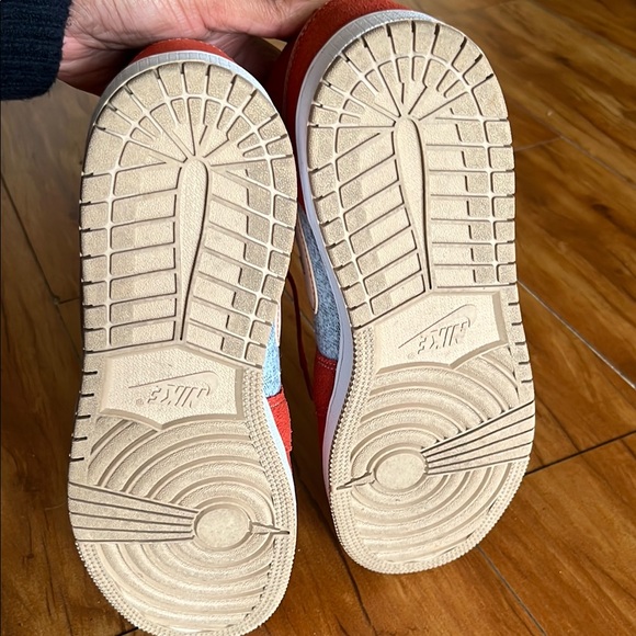 Jordans High-top sneakers - Picture 4 of 7